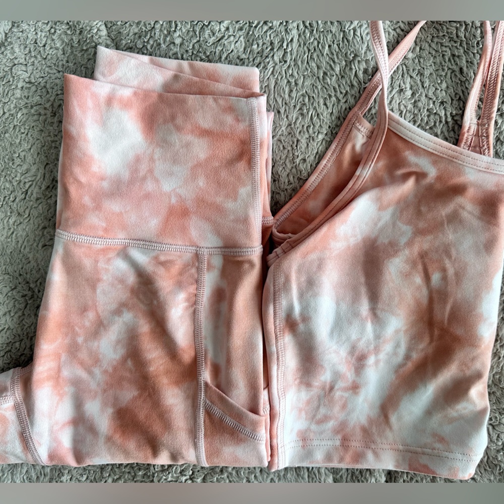 Aerie: Offline matching Set, Leggings and sports bra